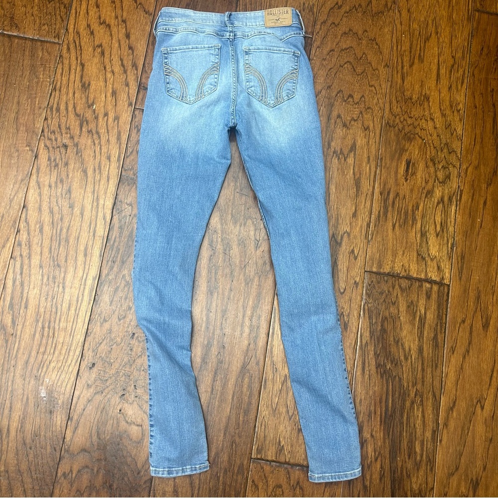 Hollister high rise super skinny Light Blue Jeans - Picture 2 of 6